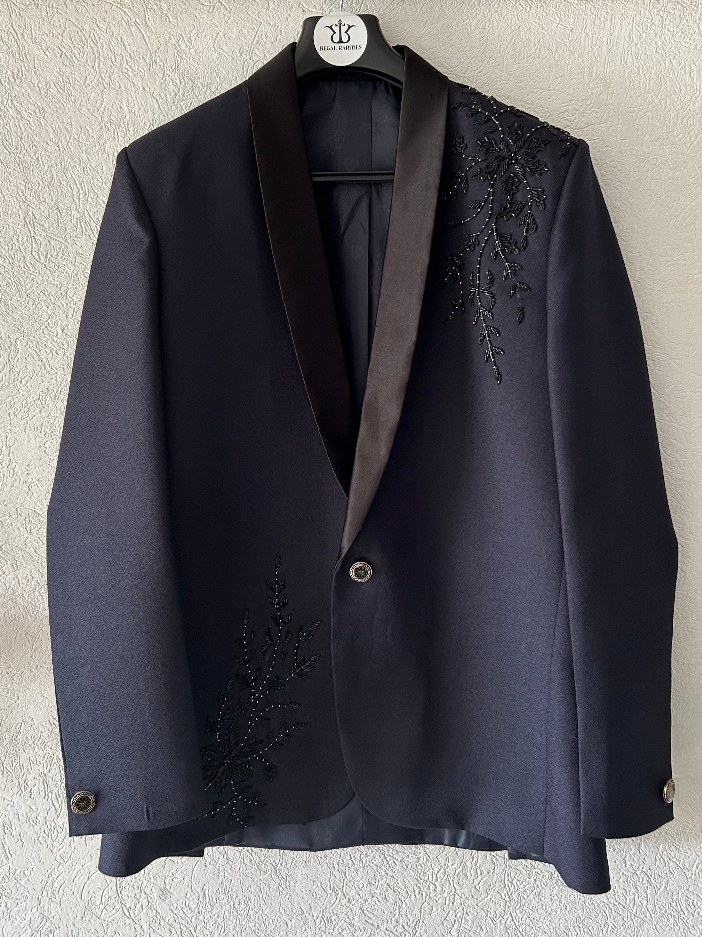 Floral Reverie – Hand Embroidered Blazer