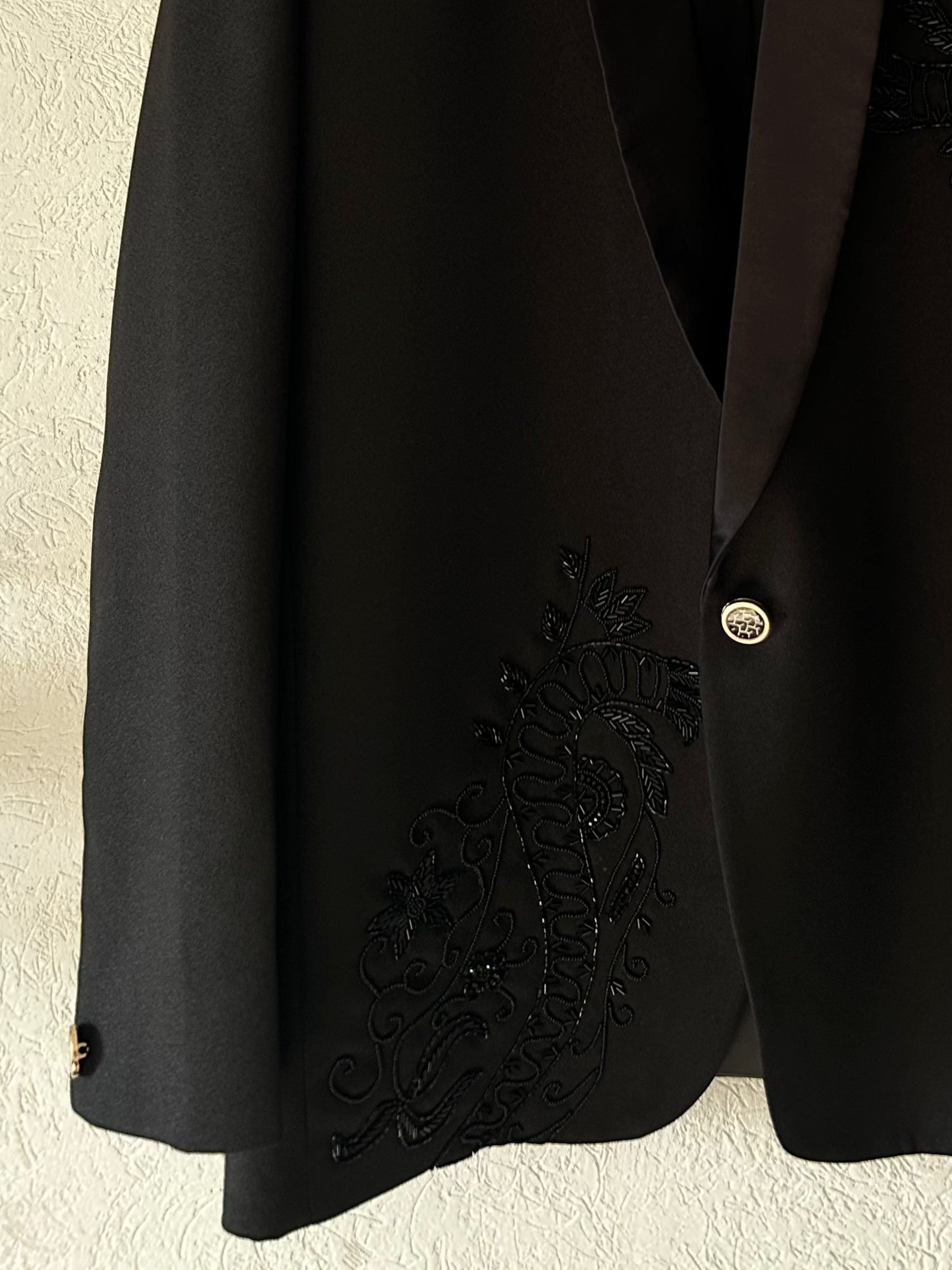 Le Bordeaux Royal – Hand Embroidered Heritage Blazer