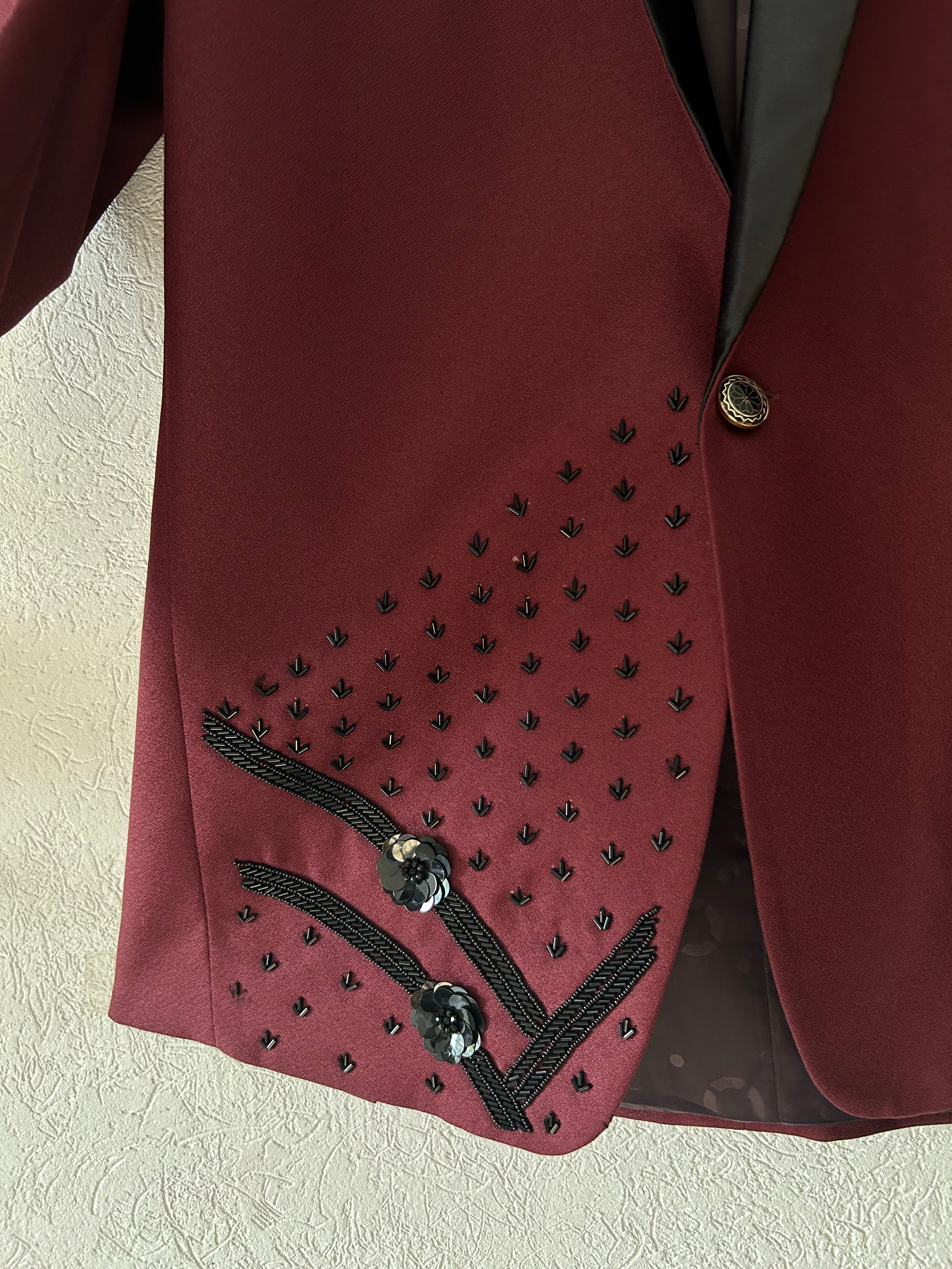 Le Vintage Merlot – Hand Embroidered Heritage Blazer