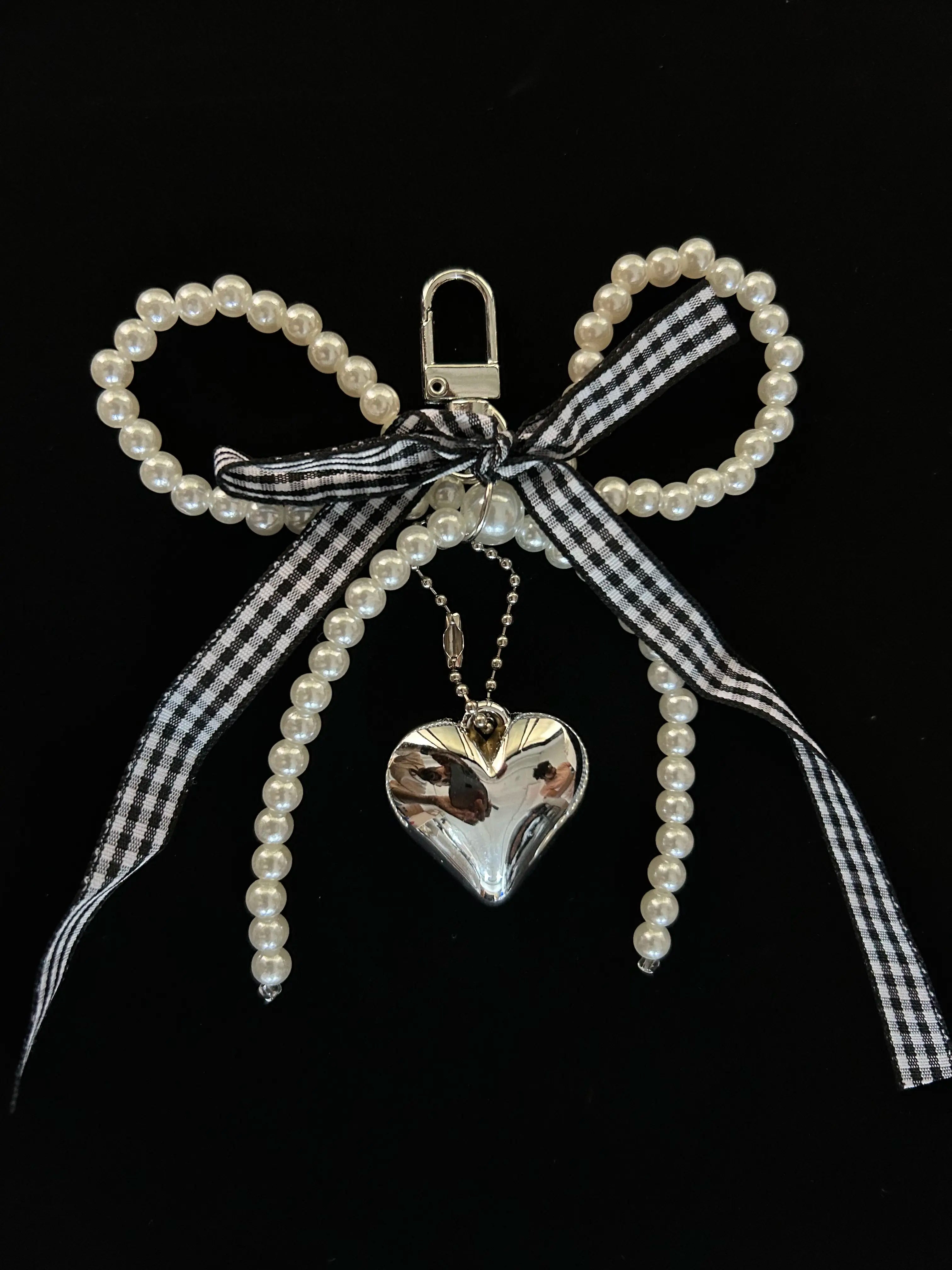 Pearl Bow & Silver Heart Bag Charm – Elegant Gingham Ribbon Accessory for Handbags & Totes