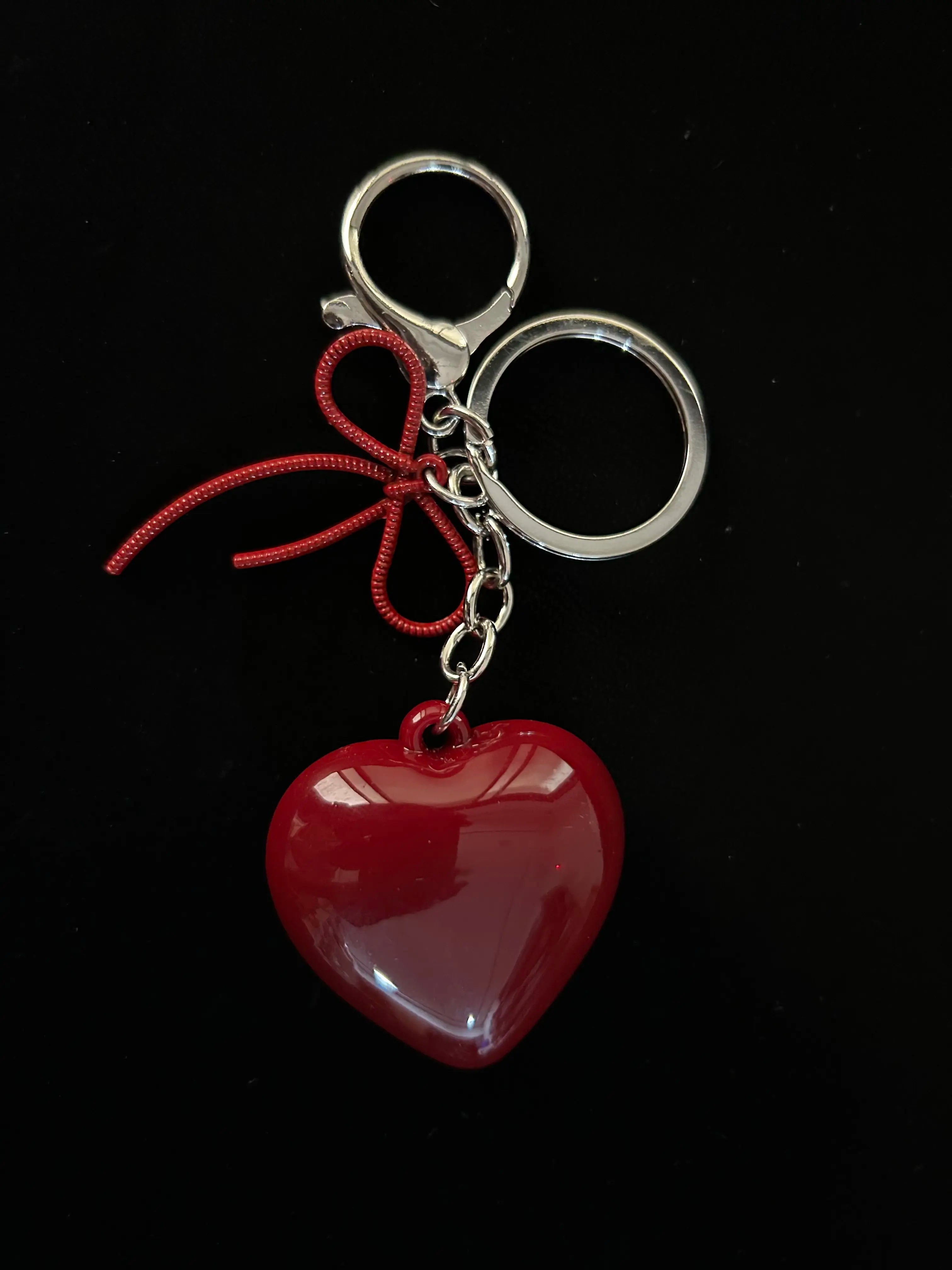 Glossy Red Heart Bag Charm with Bow – Cute Love Keychain for Handbags, Backpacks & Gifts